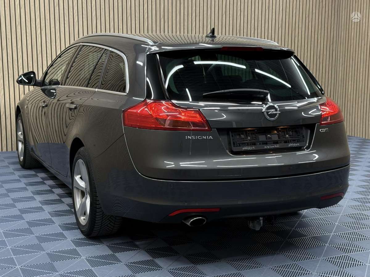Opel Insignia, 2.0 l., Универсал