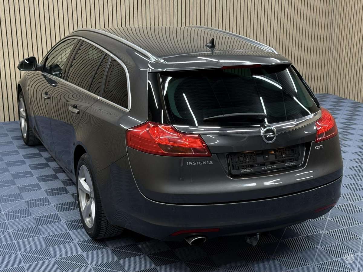 Opel Insignia, 2.0 l., wagon