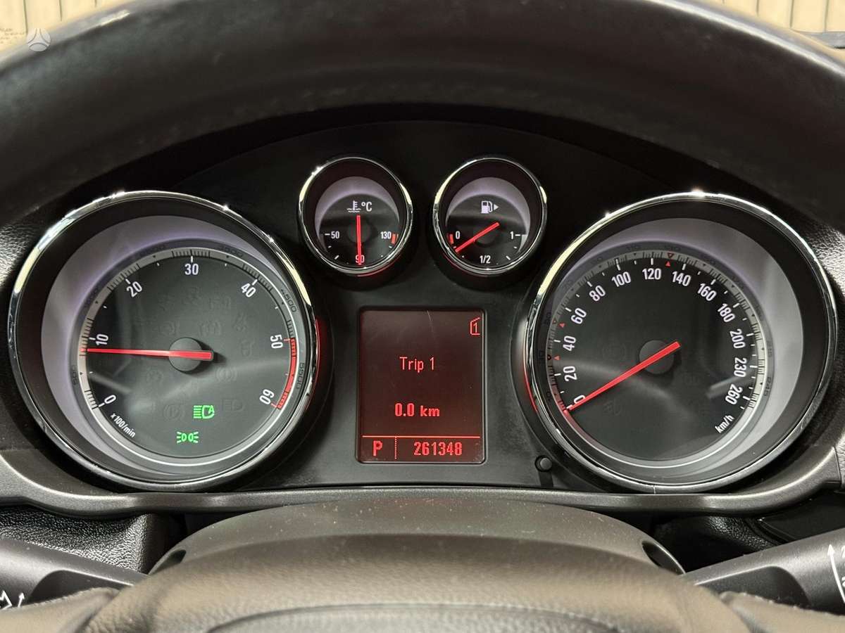 Opel Insignia, 2.0 l., wagon