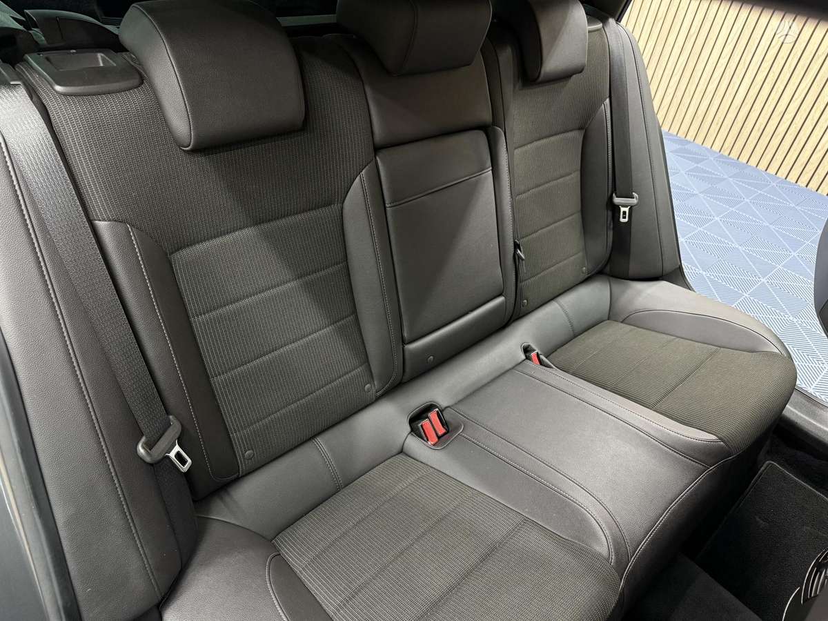 Opel Insignia, 2.0 l., wagon
