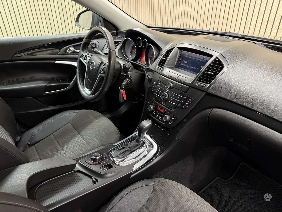 Opel Insignia, 2.0 l., wagon