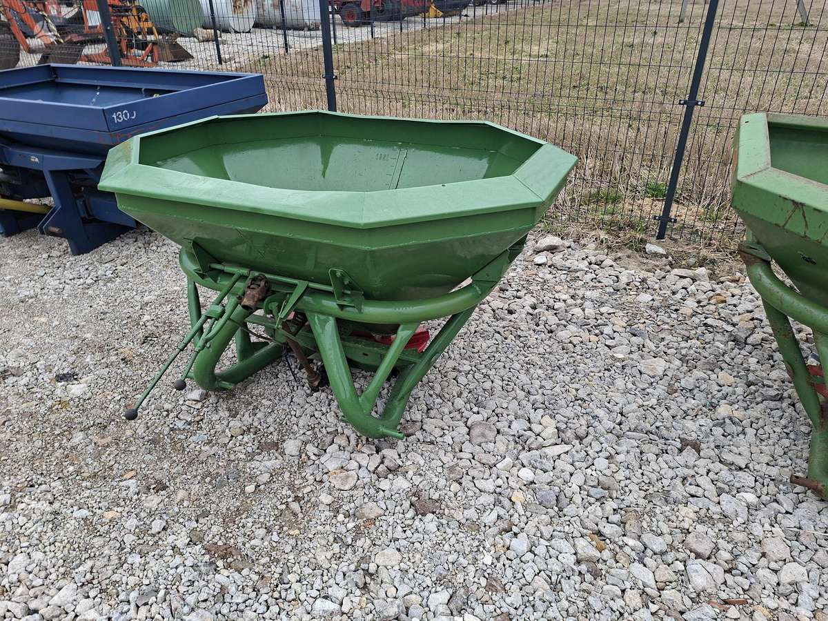 Amazone ZA-F 603, spreaders