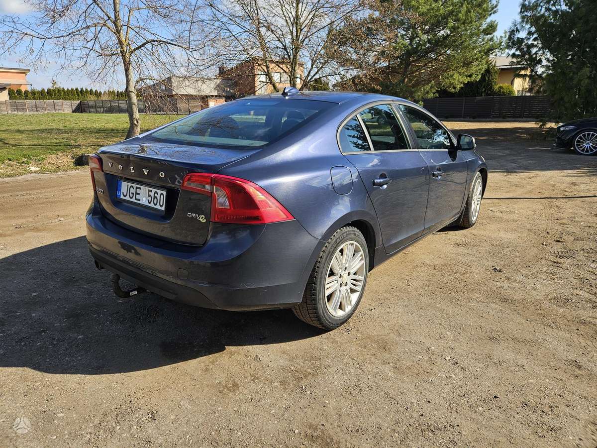 Volvo S60, 1.6 l., Седан