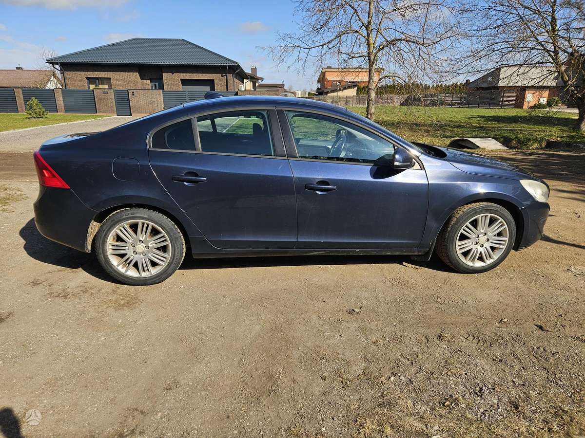 Volvo S60, 1.6 l., Седан