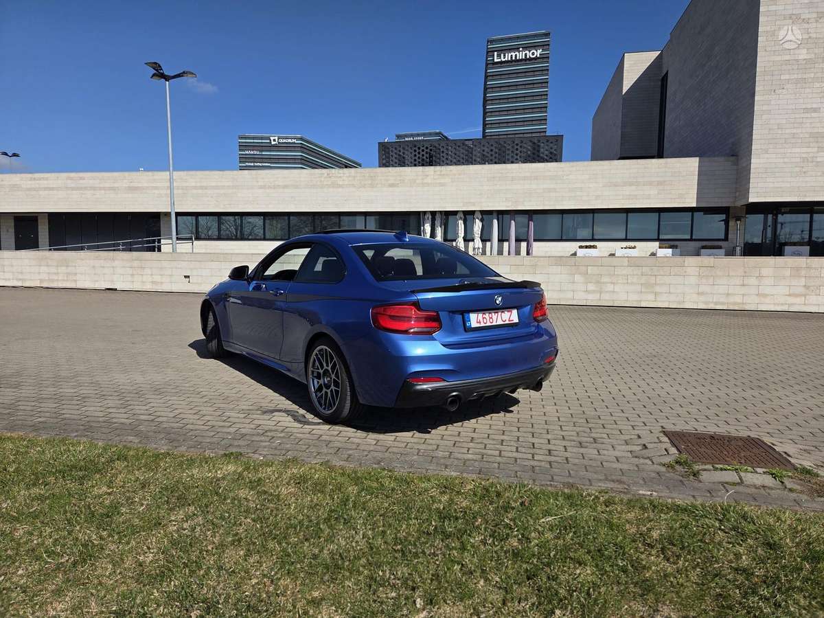 BMW M235, hatchback