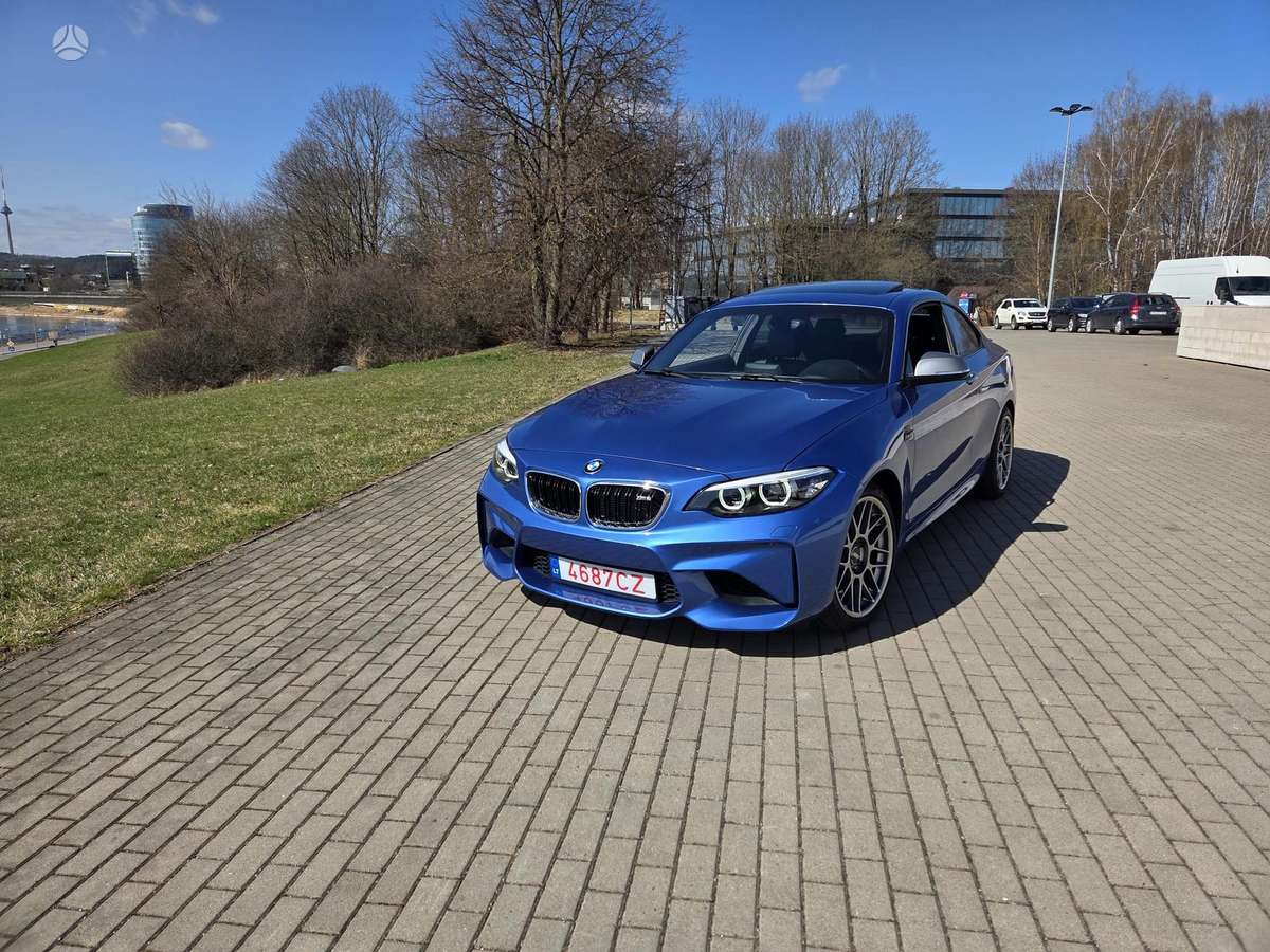 BMW M235, Хэтчбек