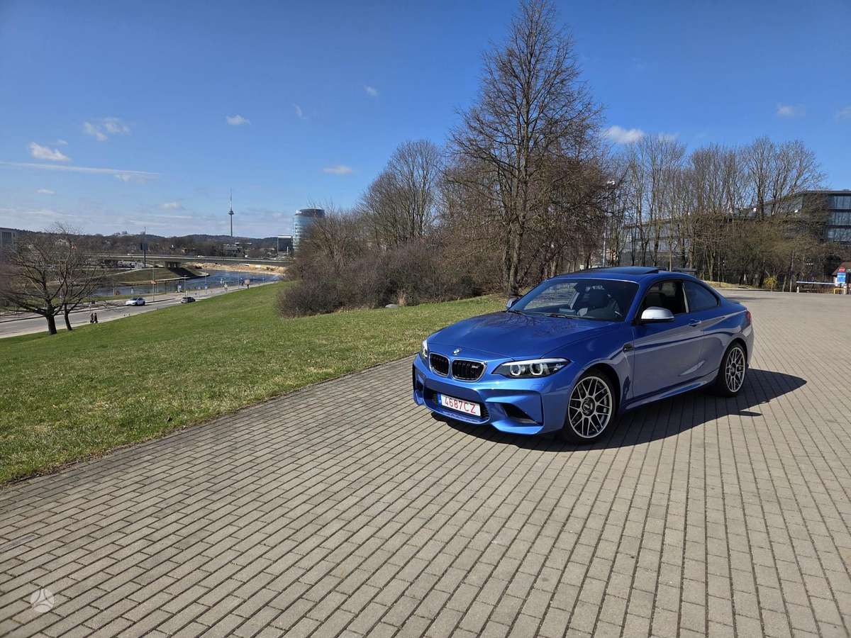 BMW M235, Хэтчбек