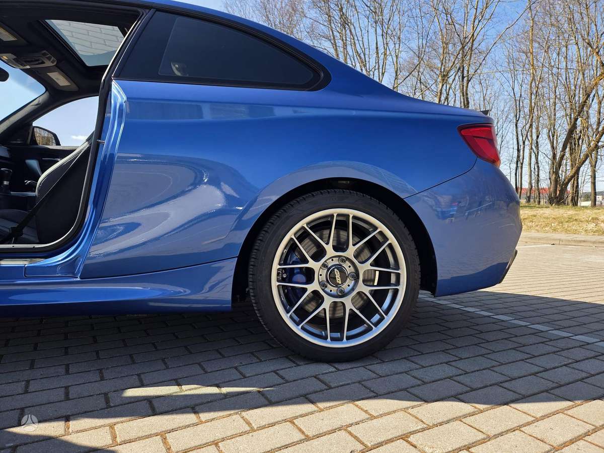 BMW M235, Хэтчбек