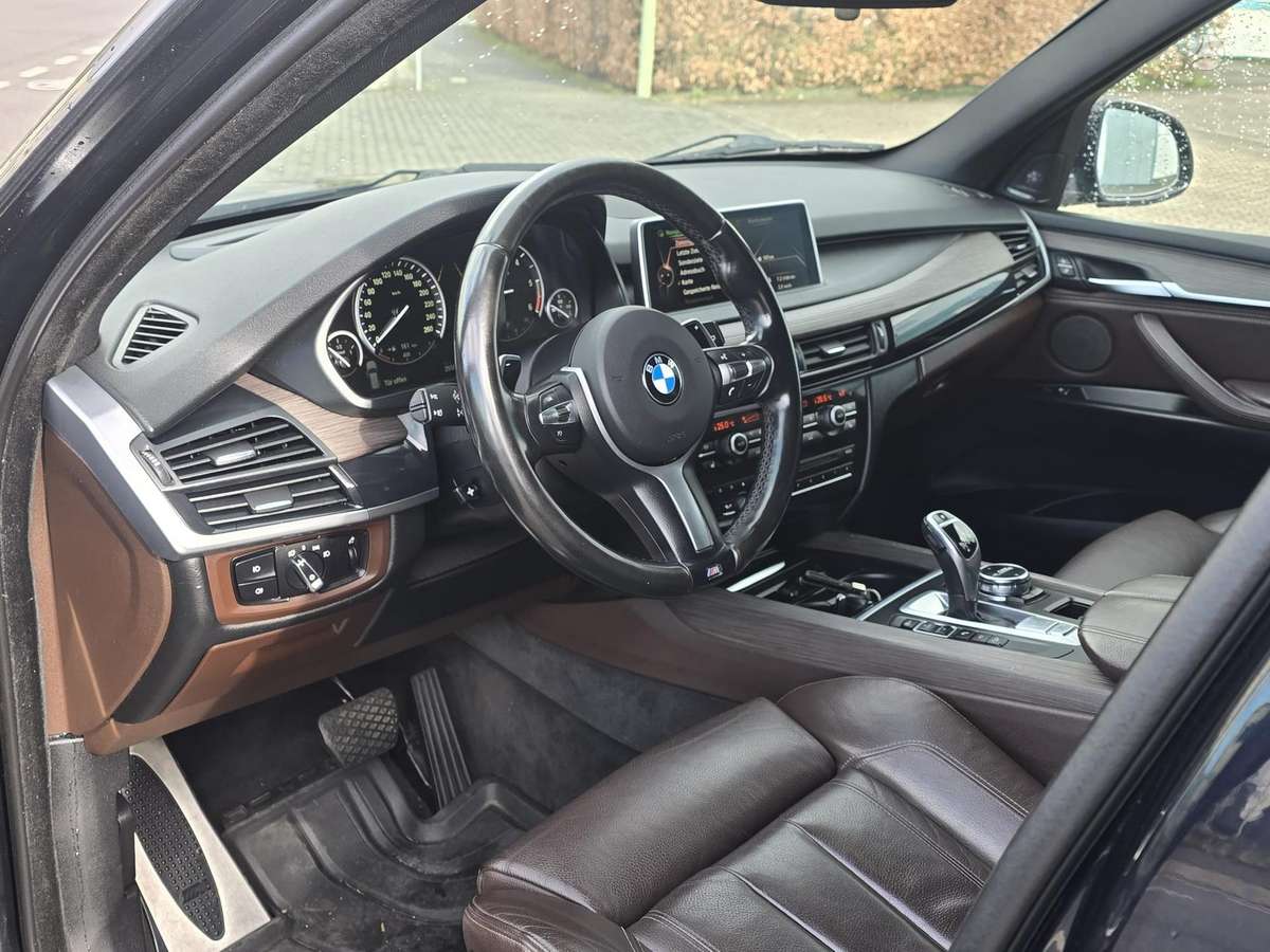 BMW X5, 2.0 l., off-road / crossover