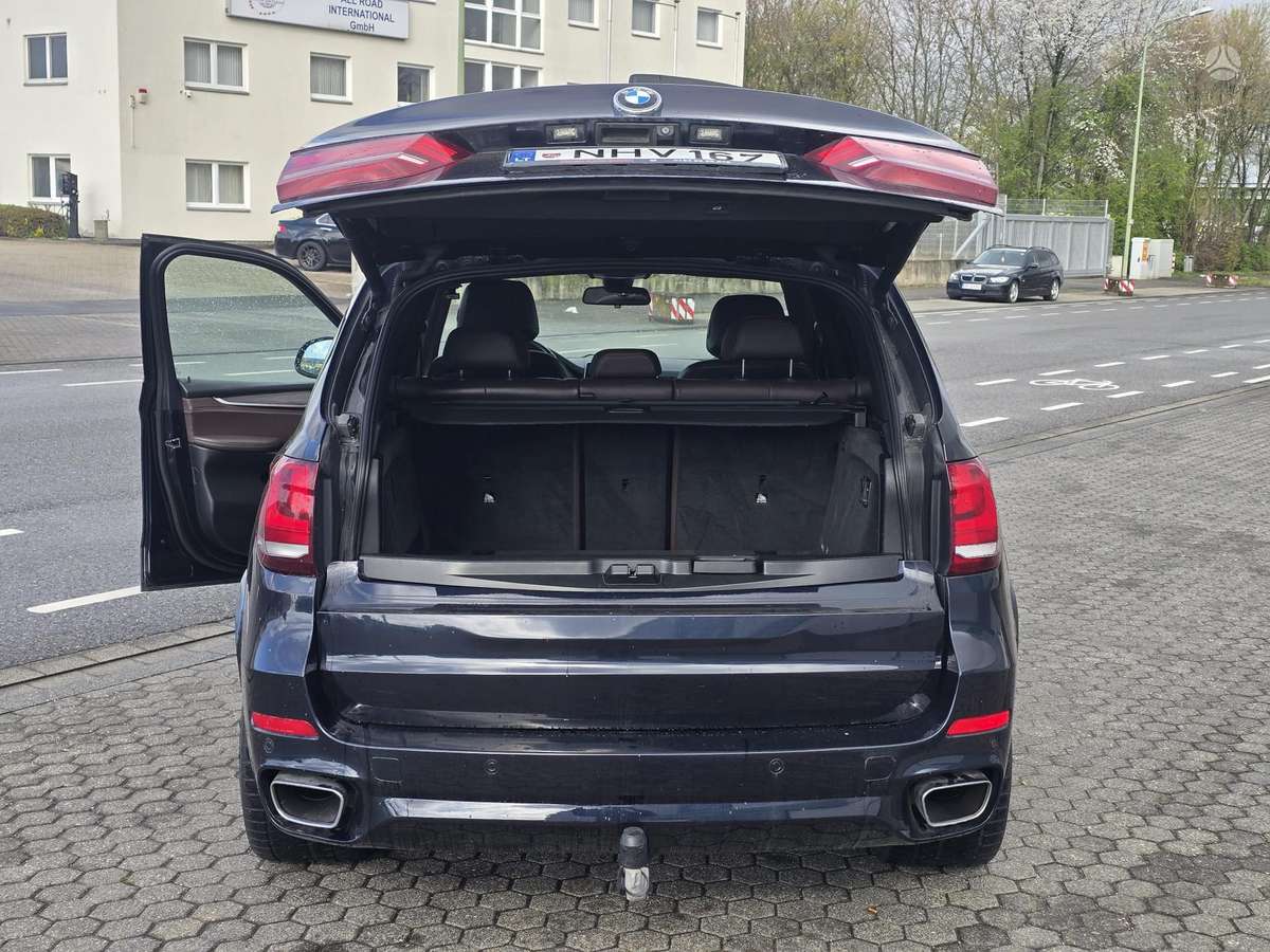 BMW X5, 2.0 l., off-road / crossover