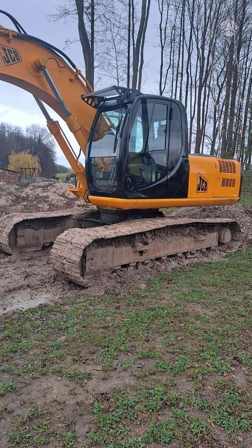 JCB JS210LC, ekskavatoriai