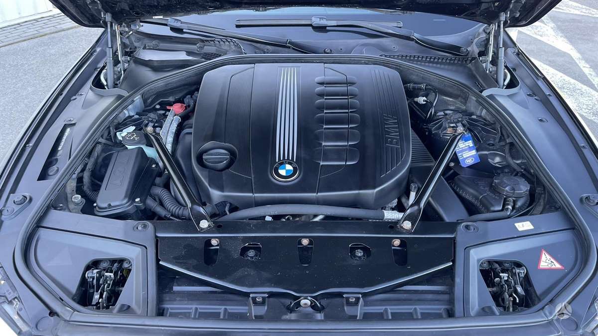 BMW 525, 3.0 l., universalas