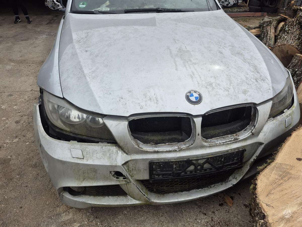 BMW 325 Em pach