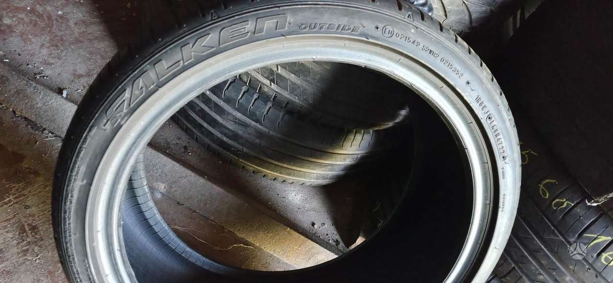 Bridgestone T005, летние 205/40 R17