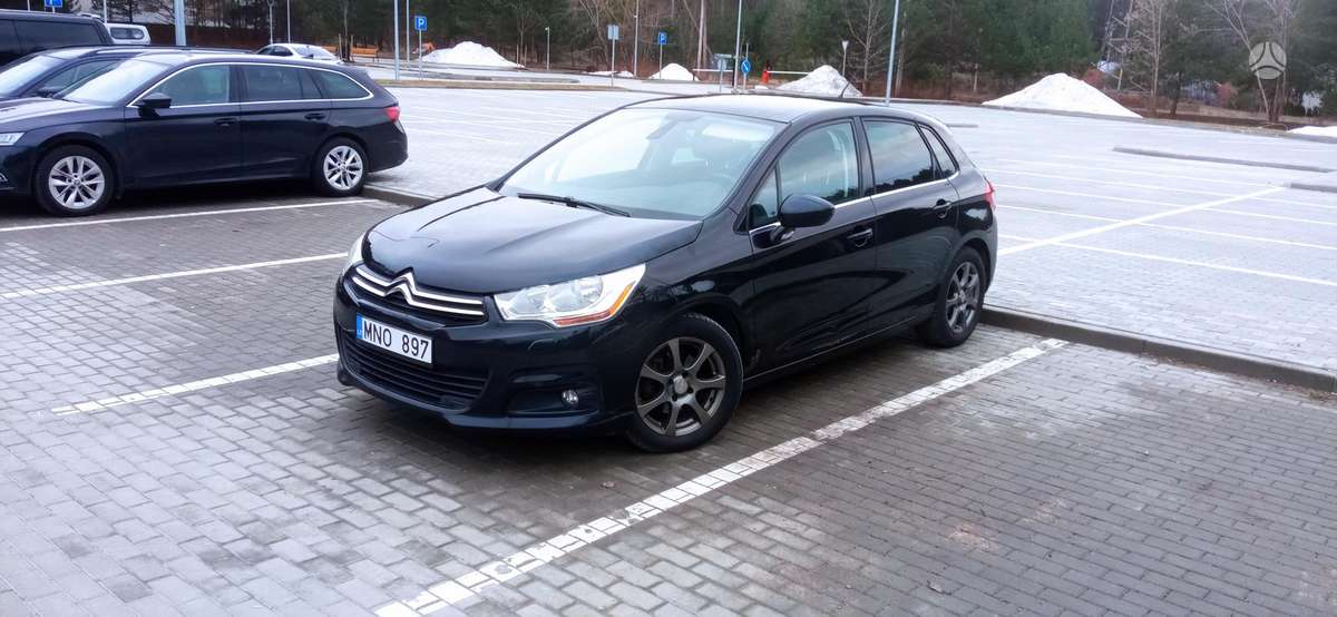 Citroen C4, 1.6 l., hatchback