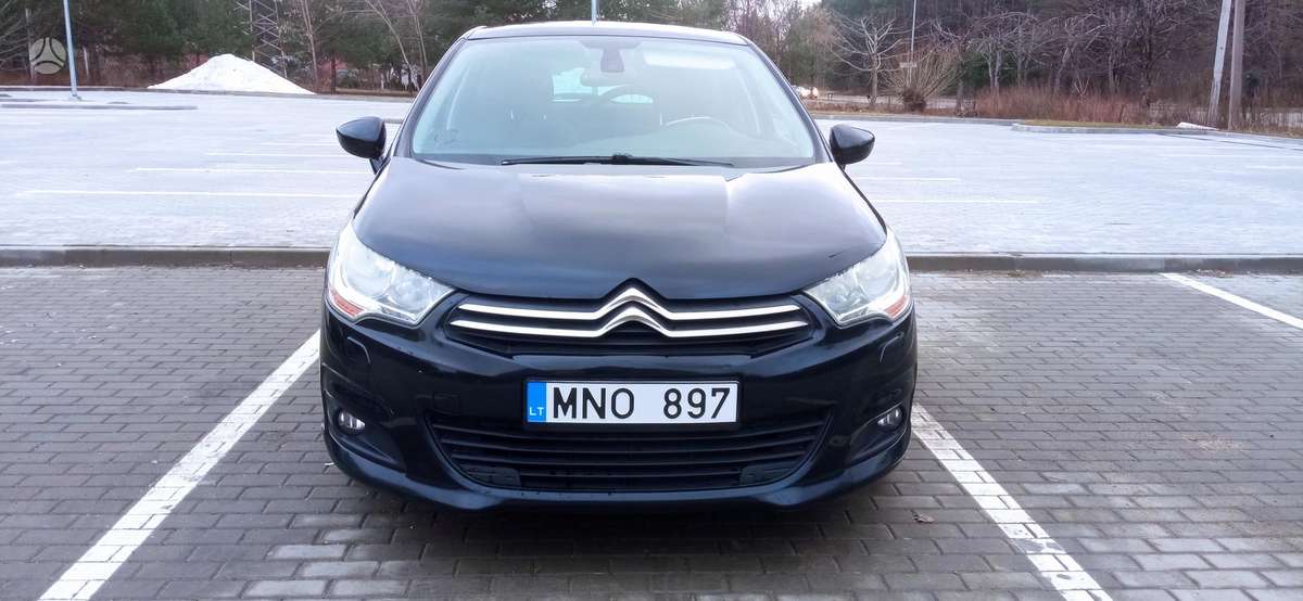Citroen C4, 1.6 l., hatchback