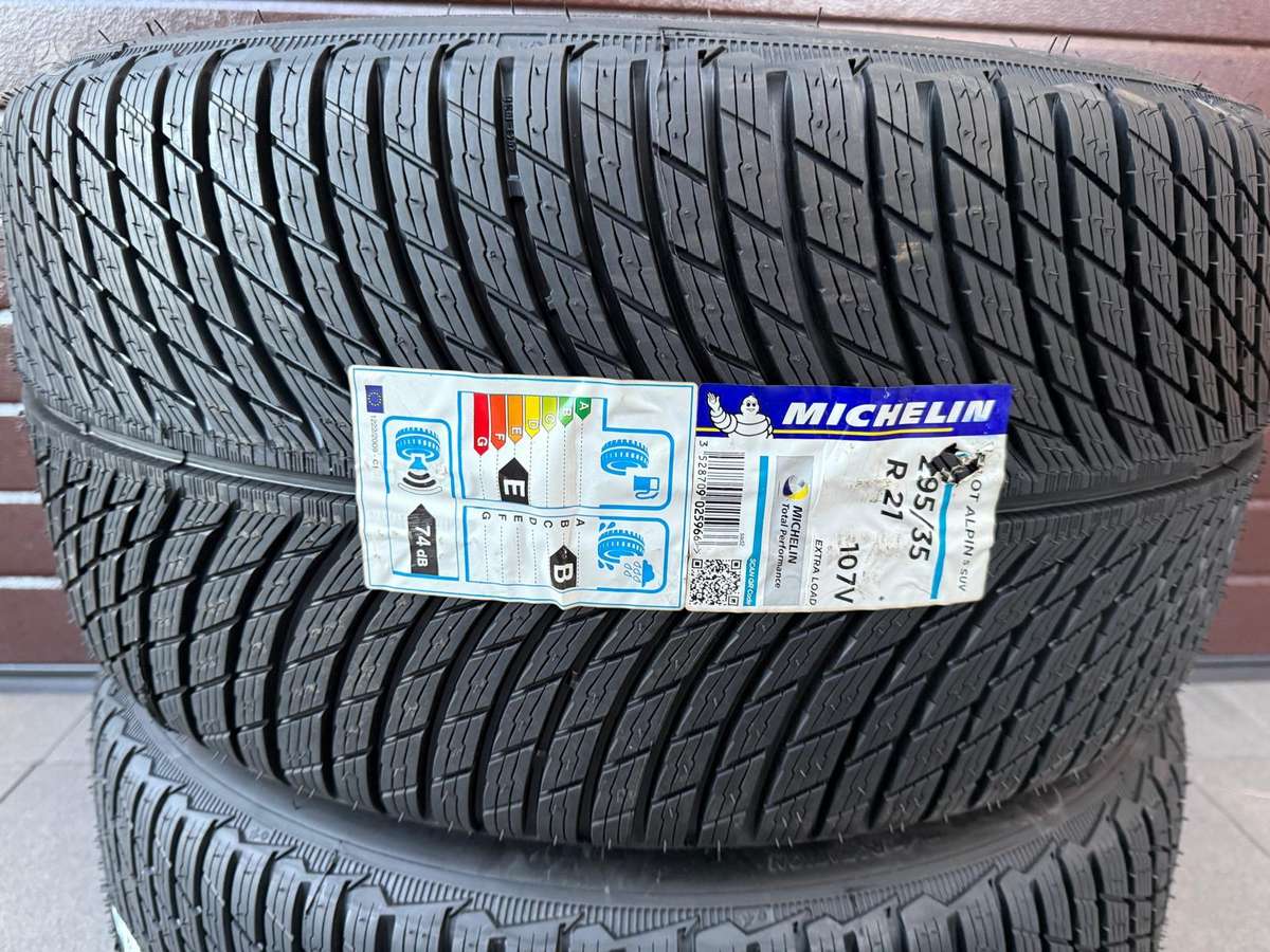Michelin Pilot Alpin 5 SUV, всесезонные 295/35 R21