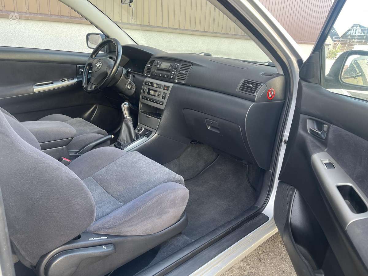 Toyota Corolla, 2.0 l., Хэтчбек