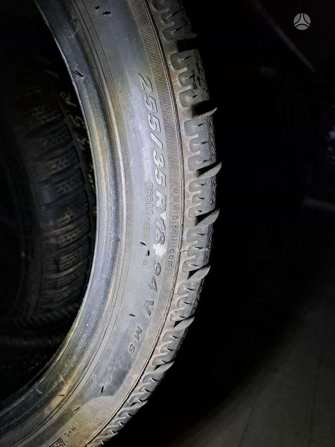Michelin, зимние 255/35 R18