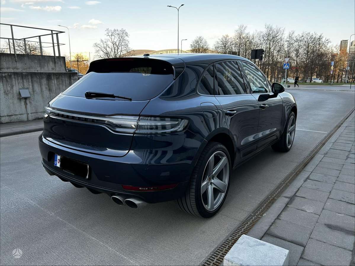 Porsche Macan, 2.0 l., off-road / crossover