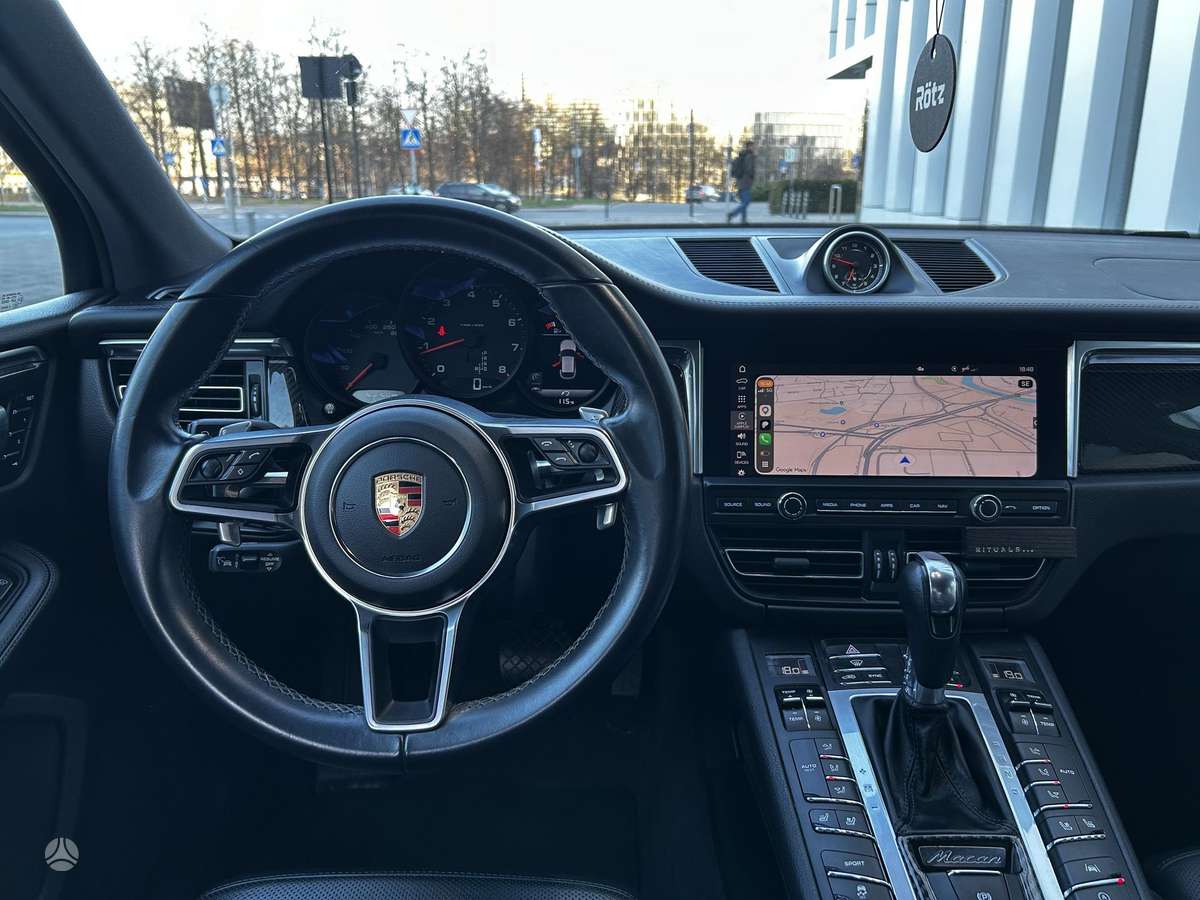 Porsche Macan, 2.0 l., Внедорожник / Кроссовер
