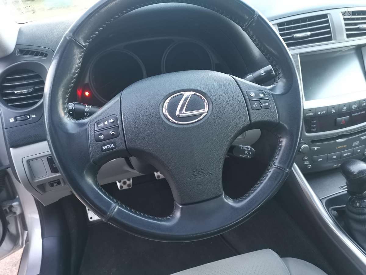 Lexus IS 220, 2.2 l., Седан