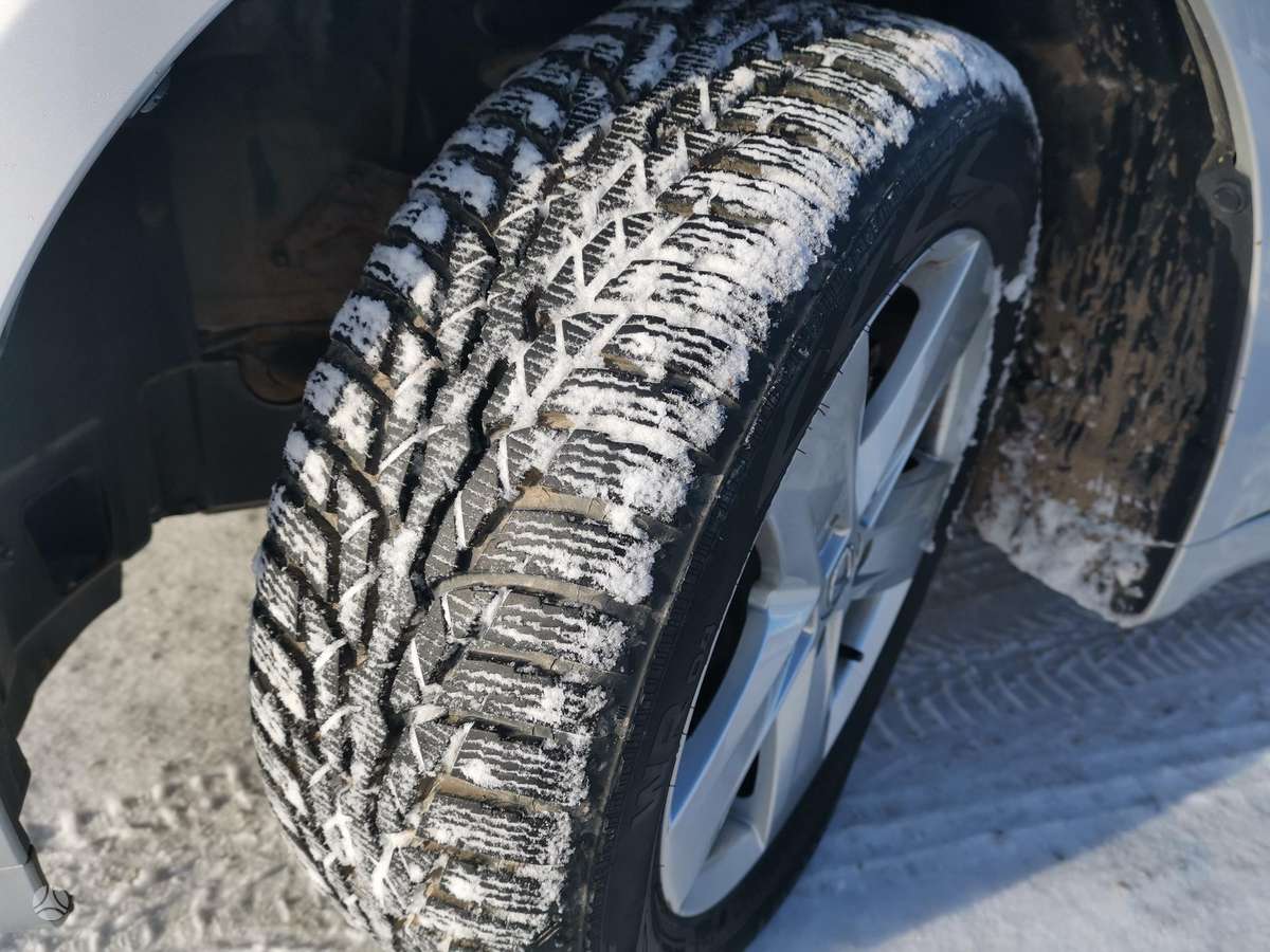 Lexus IS 220, 2.2 l., Седан