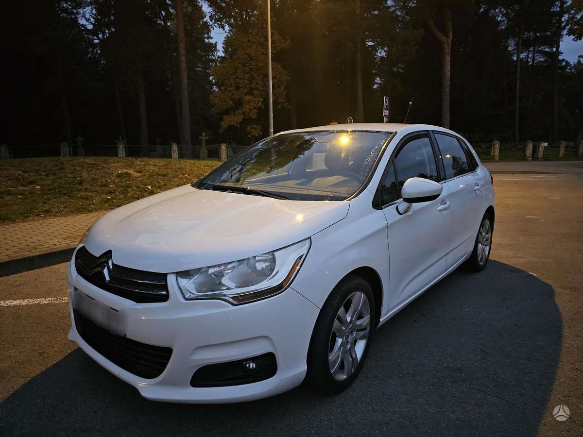 Citroen C4, 1.6 l., Хэтчбек