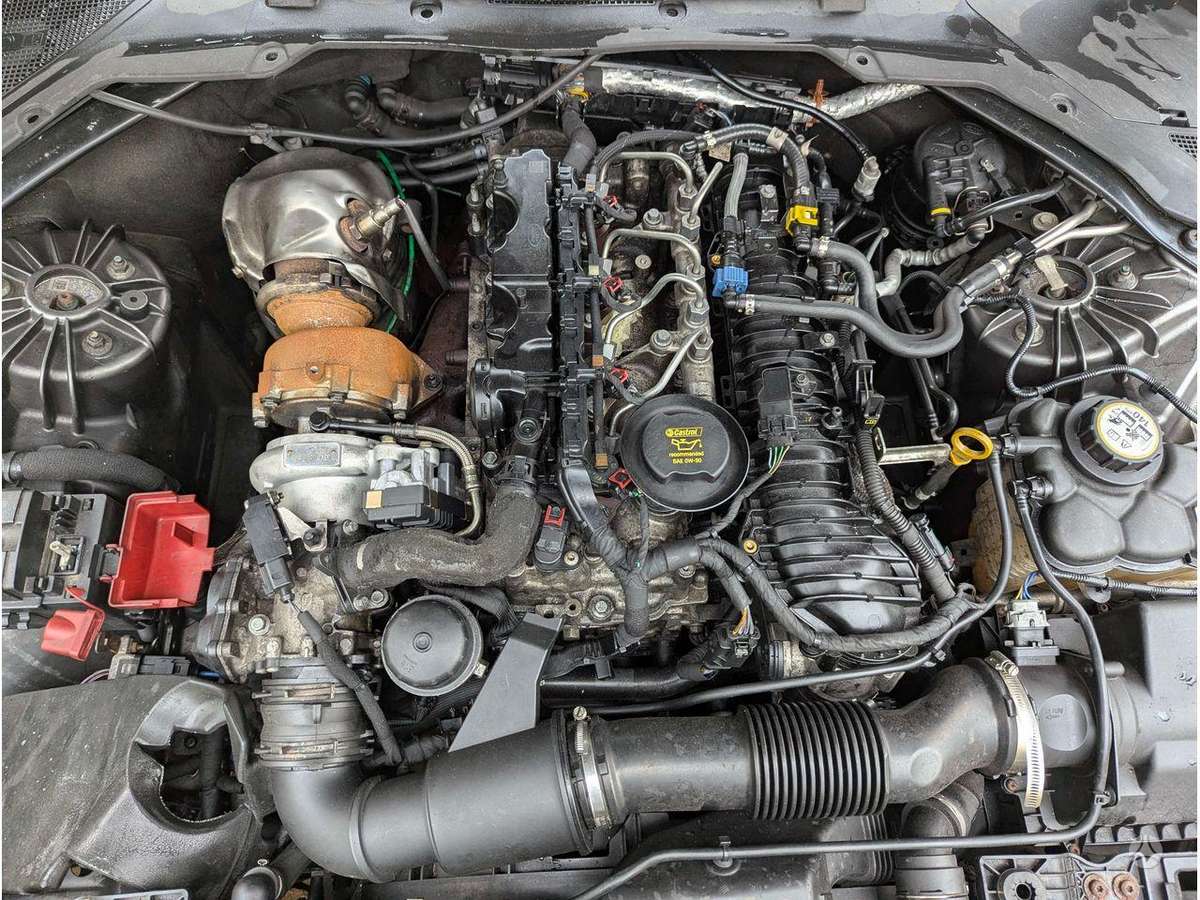 Jaguar XE engine