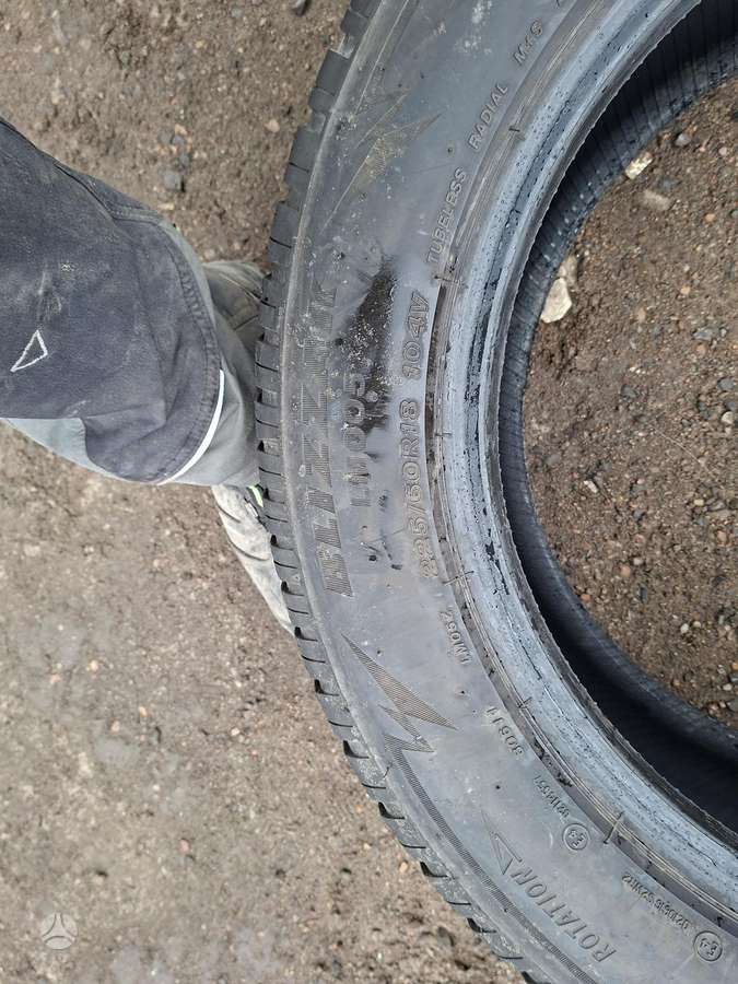Bridgestone, universalios 225/60 R18