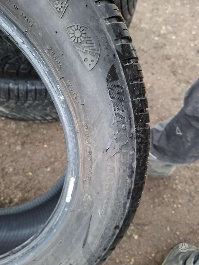Bridgestone, всесезонные 225/60 R18