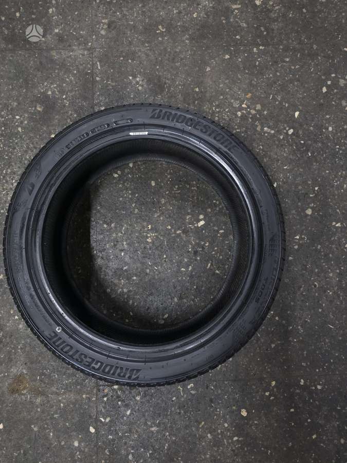 Bridgestone, summer 225/45 R19