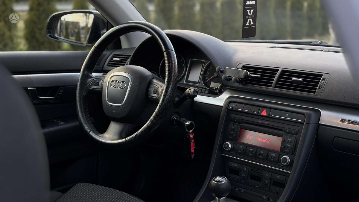 Audi A4, 1.8 l., Универсал