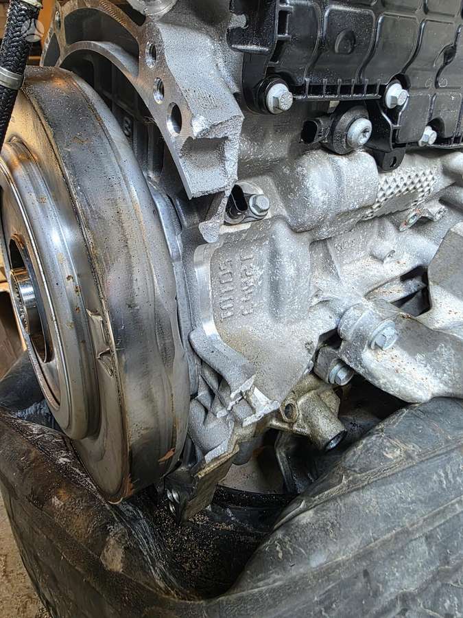 Jeep Grand Cherokee детали двигателя