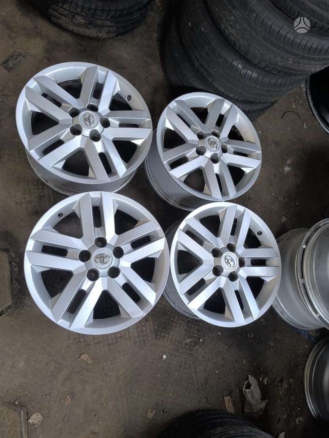 Toyota, lengvojo lydinio, R17