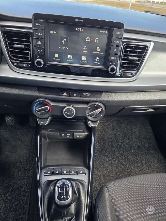 Kia Rio, 1.0 l., hatchback