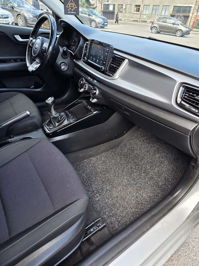 Kia Rio, 1.0 l., hatchback