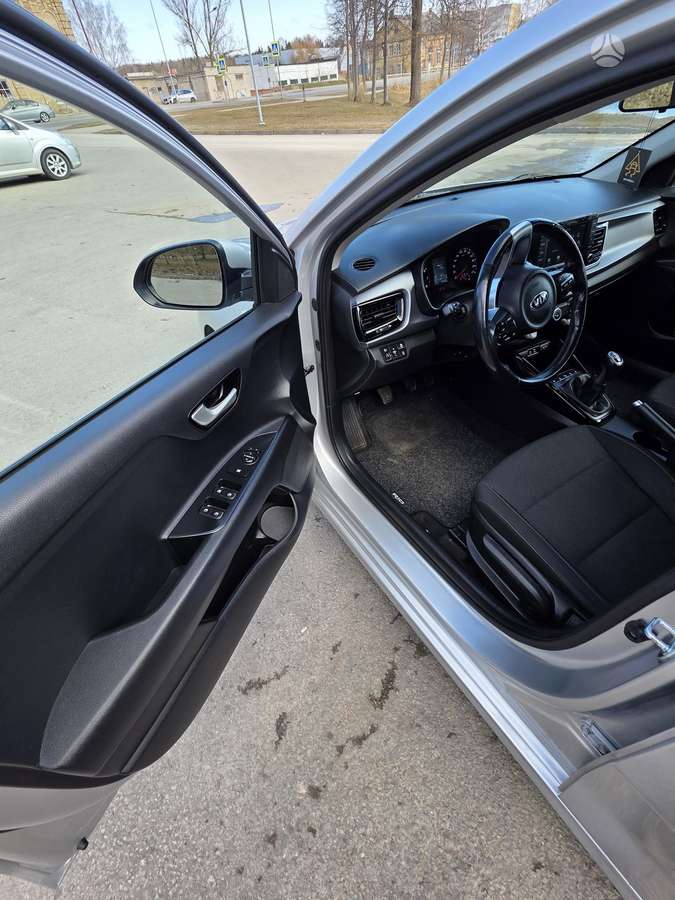 Kia Rio, 1.0 l., hatchback