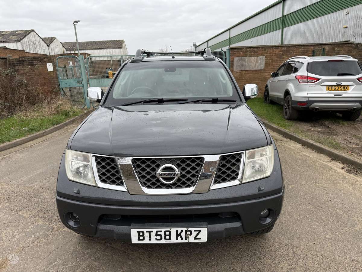 Nissan Navara, 2.5 l., pikapas