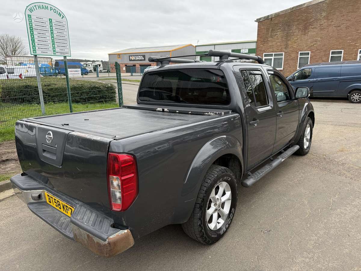 Nissan Navara, 2.5 l., pikapas