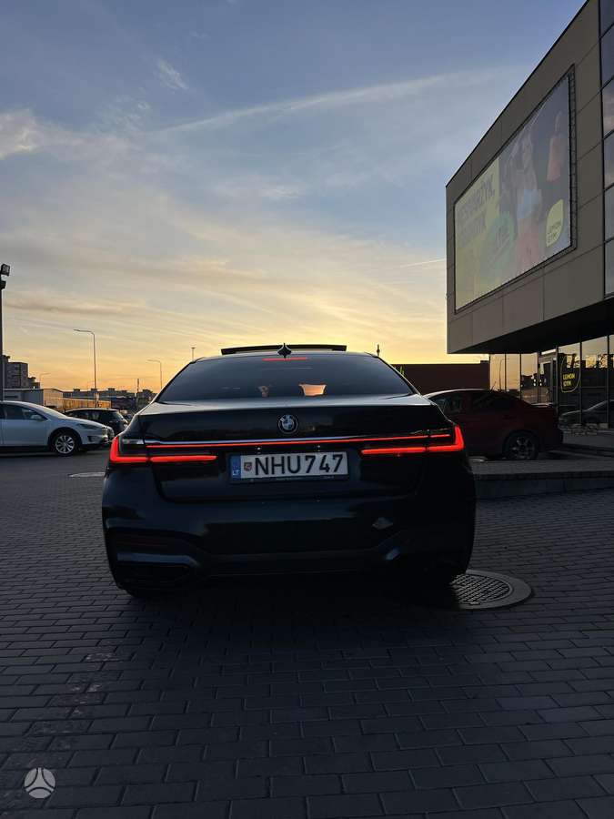 BMW 740, 3.0 l., Седан