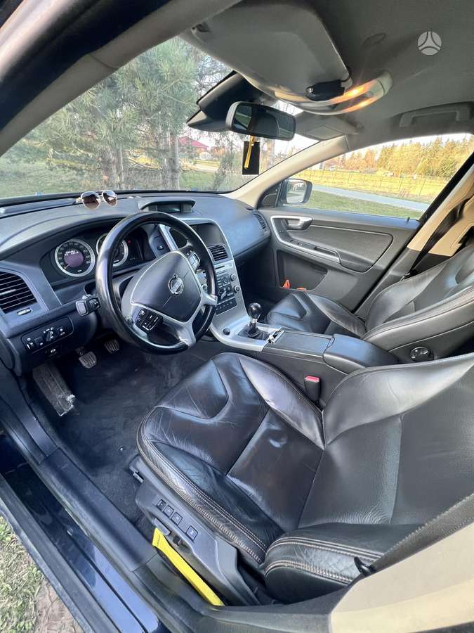 Volvo XC60 - 10