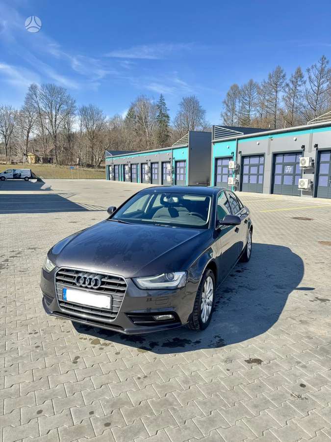 Audi A4, 2.0 l., sedanas