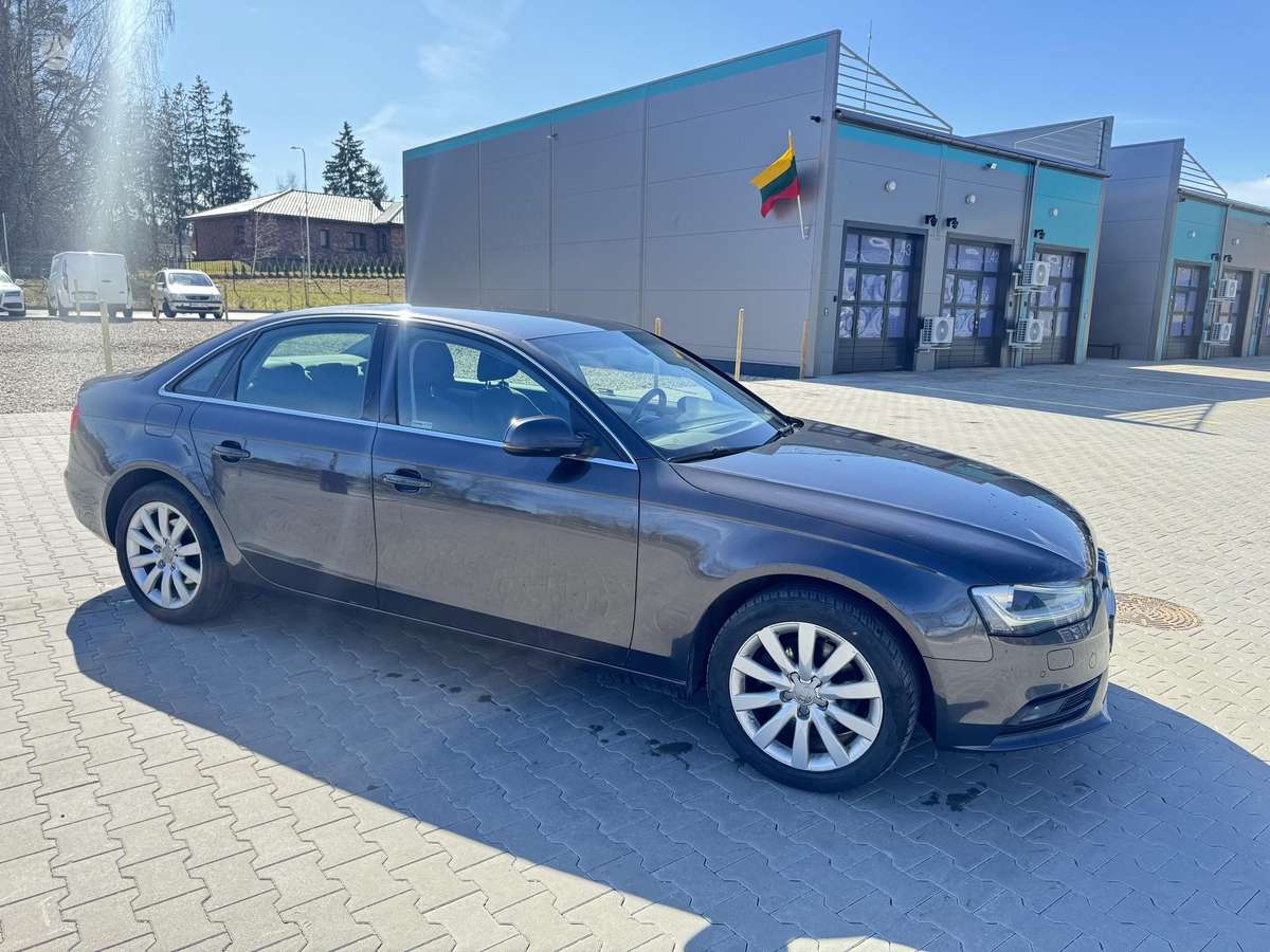 Audi A4, 2.0 l., sedanas