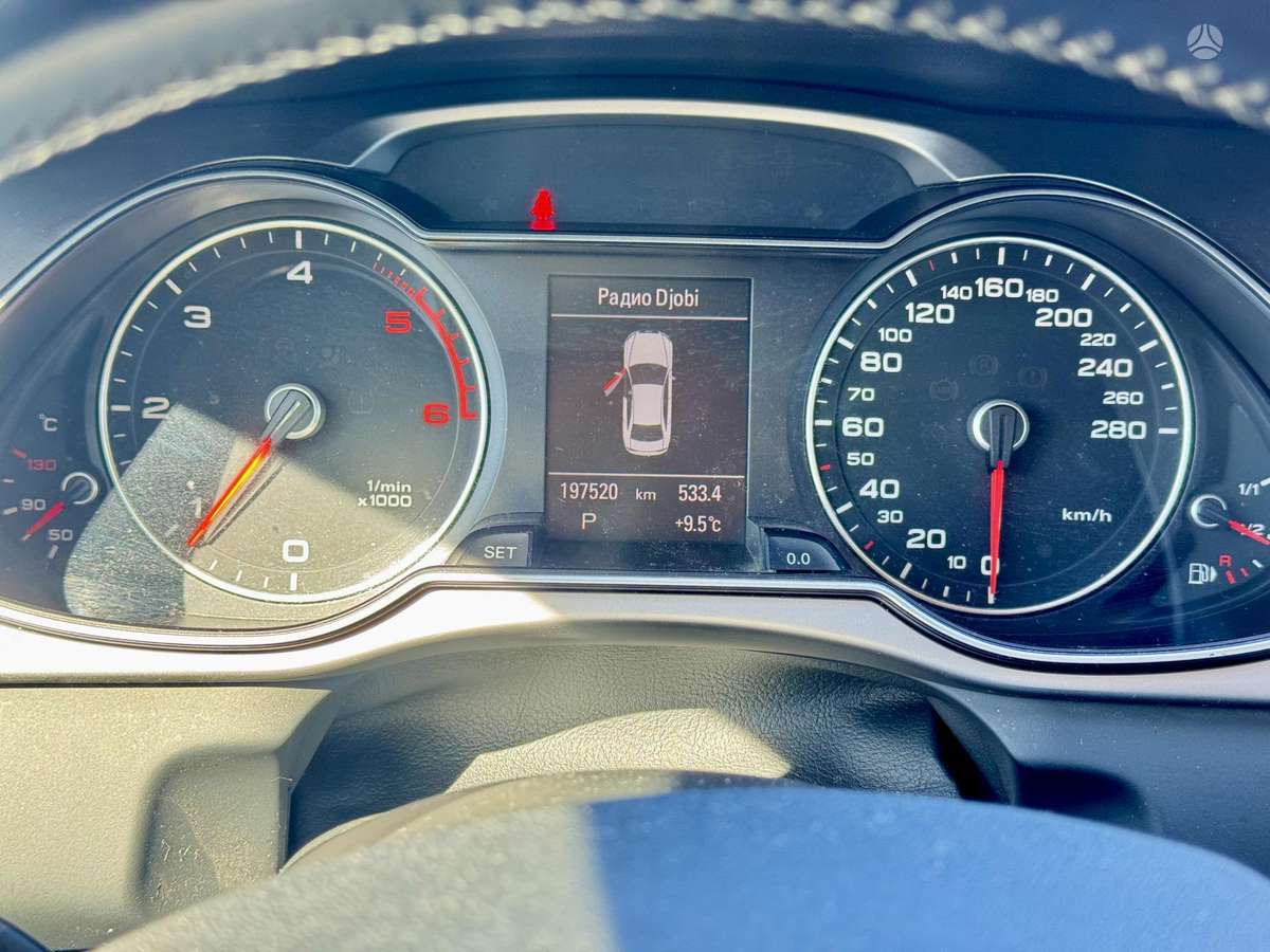 Audi A4, 2.0 l., Седан