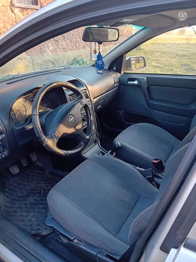 Opel Astra, 2.0 l., universalas