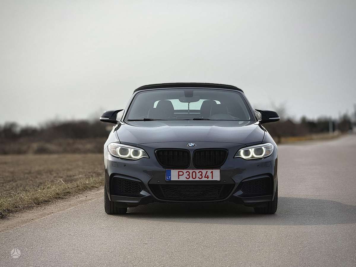 BMW M235, 3.0 l., convertible