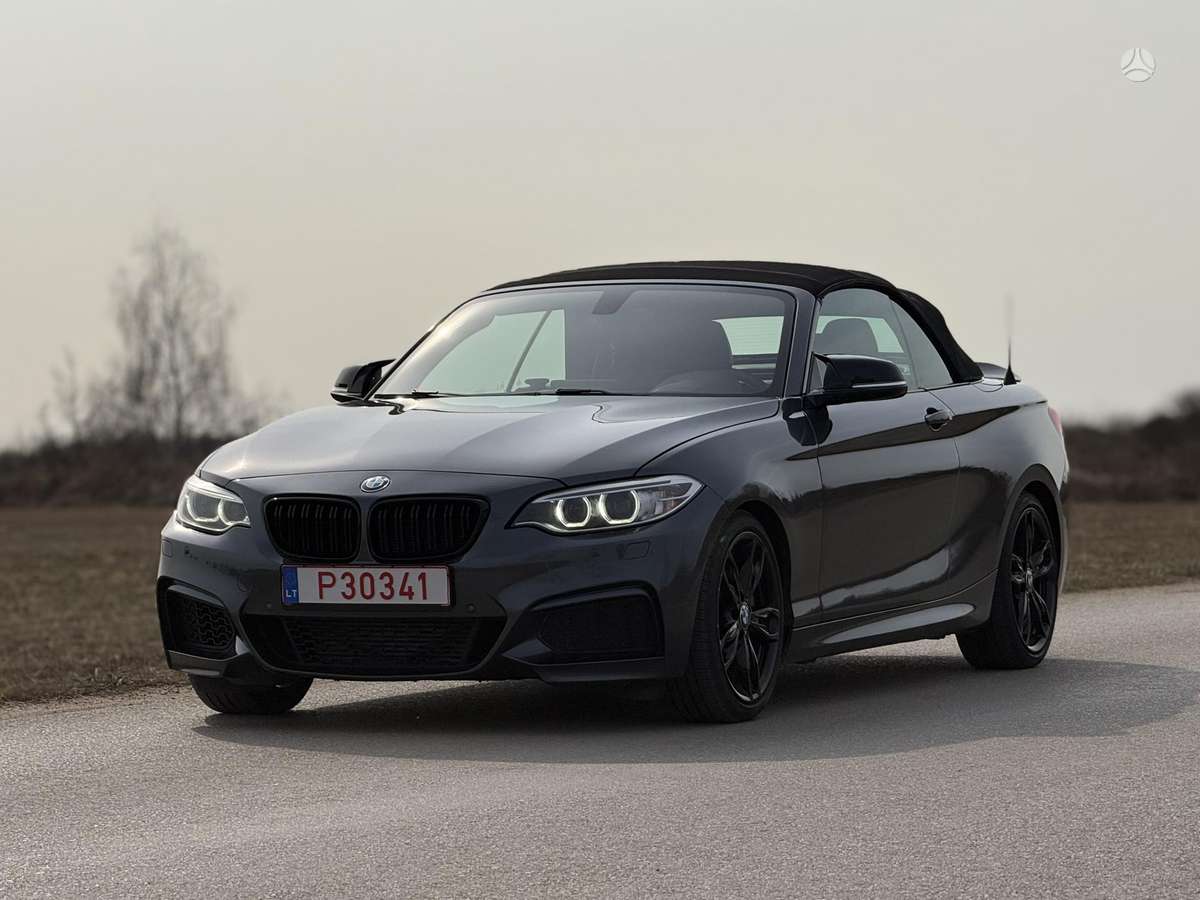 BMW M235, 3.0 l., convertible
