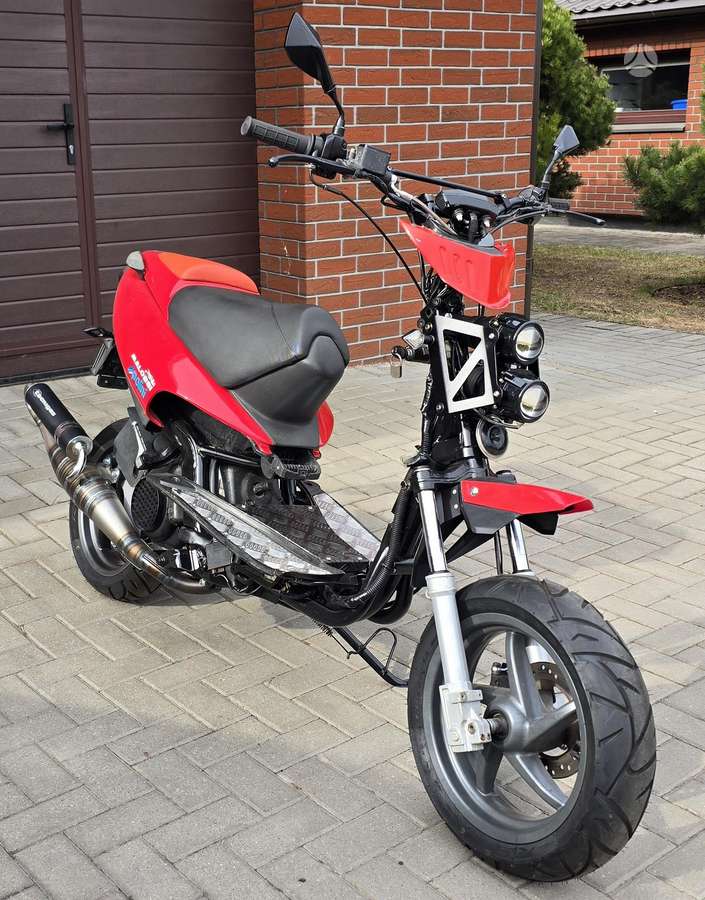 Aprilia SR 125cc, мотороллеры / мопеды