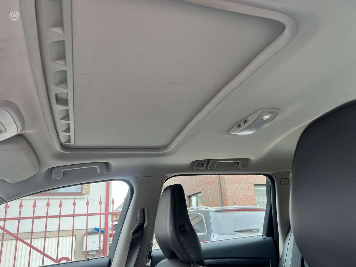Volvo XC70, 2.4 l., wagon